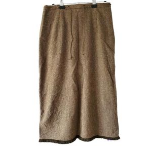 Brown high waisted lambswool midi skirt with fringe
